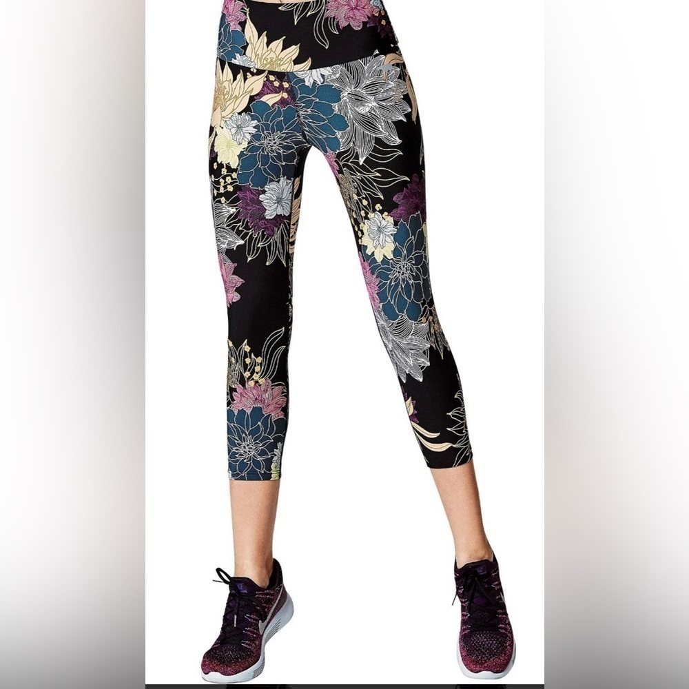 RUNNING BARE Leggings Size 6-8 Multicolor 
Ab-Waisted Tights 7/8 Legging Gusset